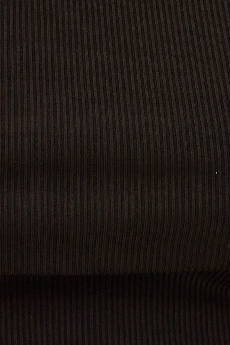 Black Crop Top Short Sleeve Notched Neck Chain Detail - Image 6