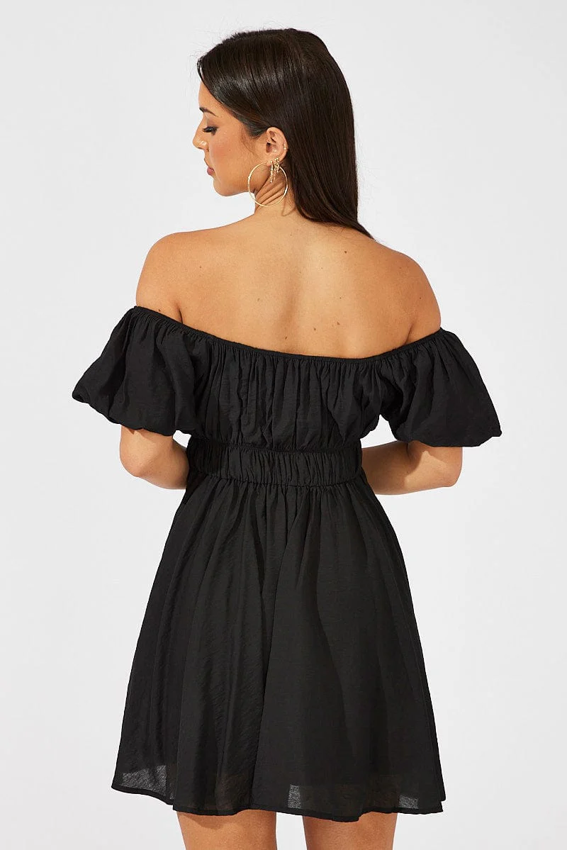 Black Fit and Flare Dress Short Sleeve Ruched - Image 5