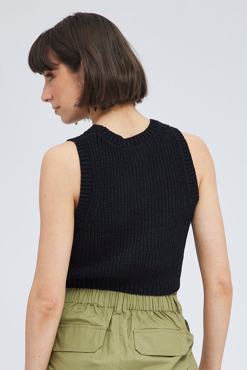 Black Knit Vest Crew Neck - Image 5