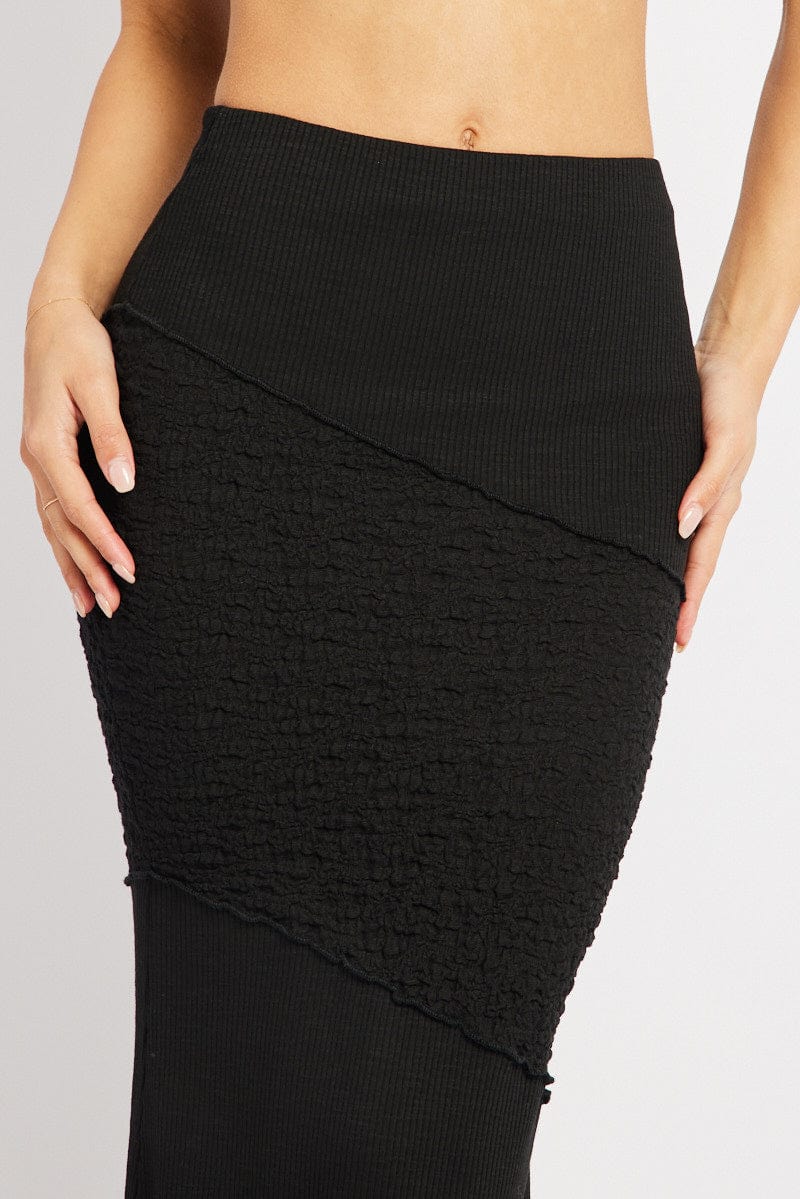 Black Midi Skirt Texture - Image 6
