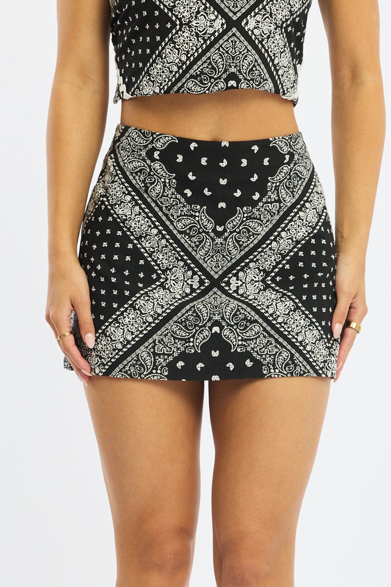 Black Paisley Linen Blend Mini Skort High Rise Shorts Lined - Image 2