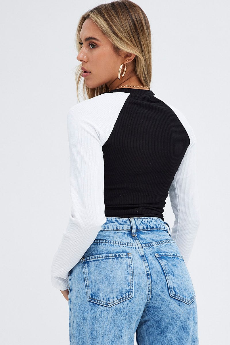 Black Top Long Sleeve Crew Neck Longline Rock Graphic - Image 5