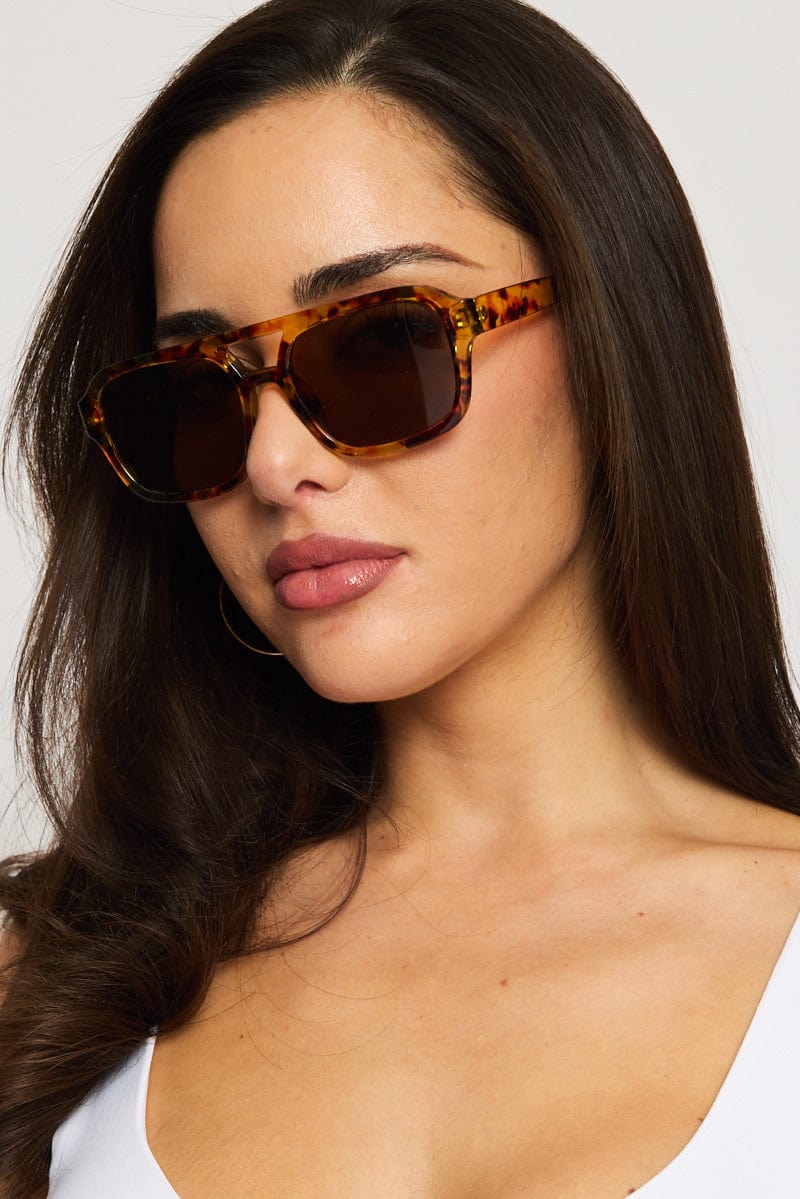 Brown Animal Print Fashion Sunglasses - Image 2