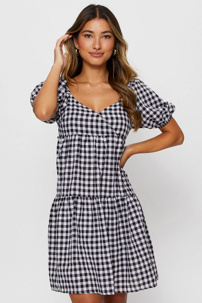 Check Fit And Flare Dress Short Sleeve Sweetheart Neck - Image 3