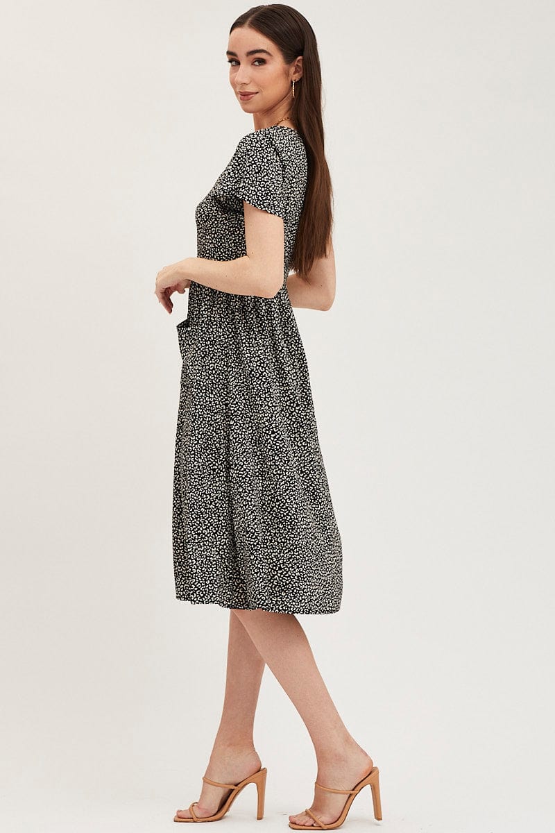 Geo Print Pocket Front Button Midi Dress - Image 4