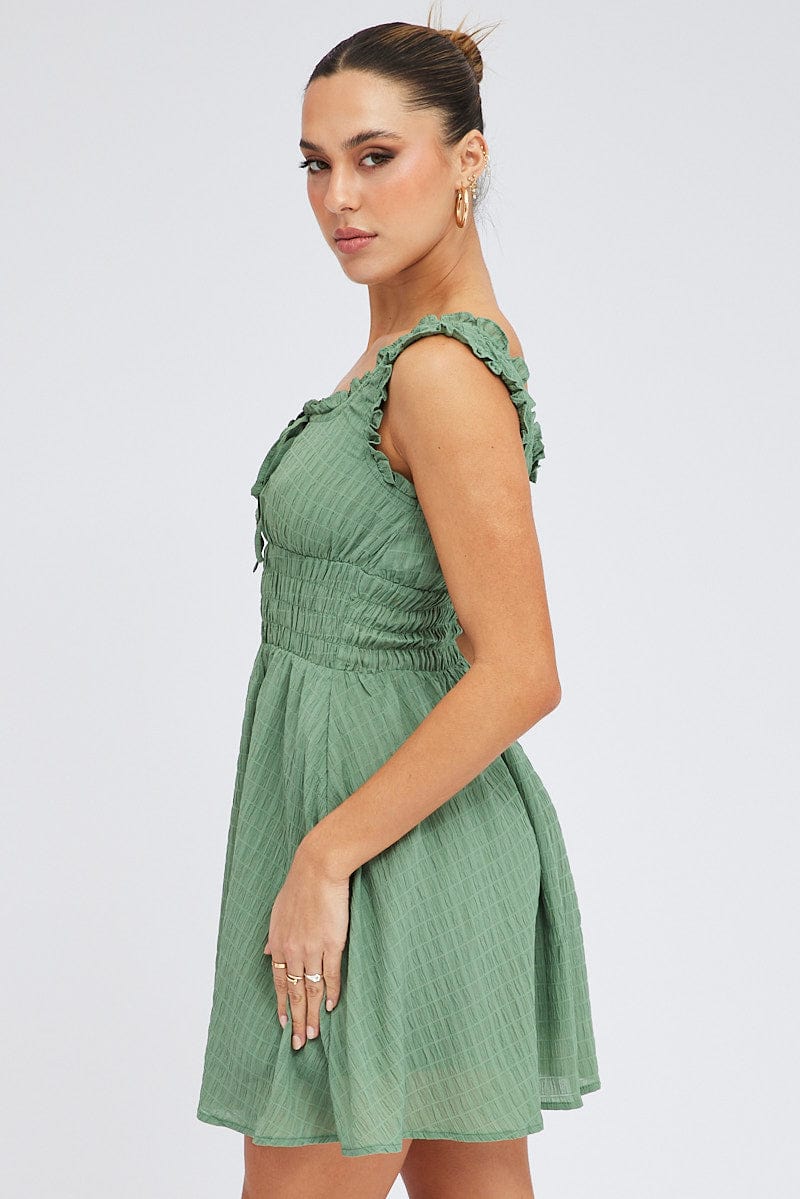 Green Fit and Flare Dress Sleeveless Waist Shirred - Image 4