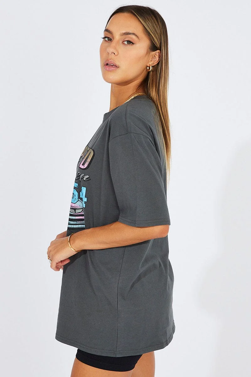 Grey Graphic Tee Short Sleeve - Image 4