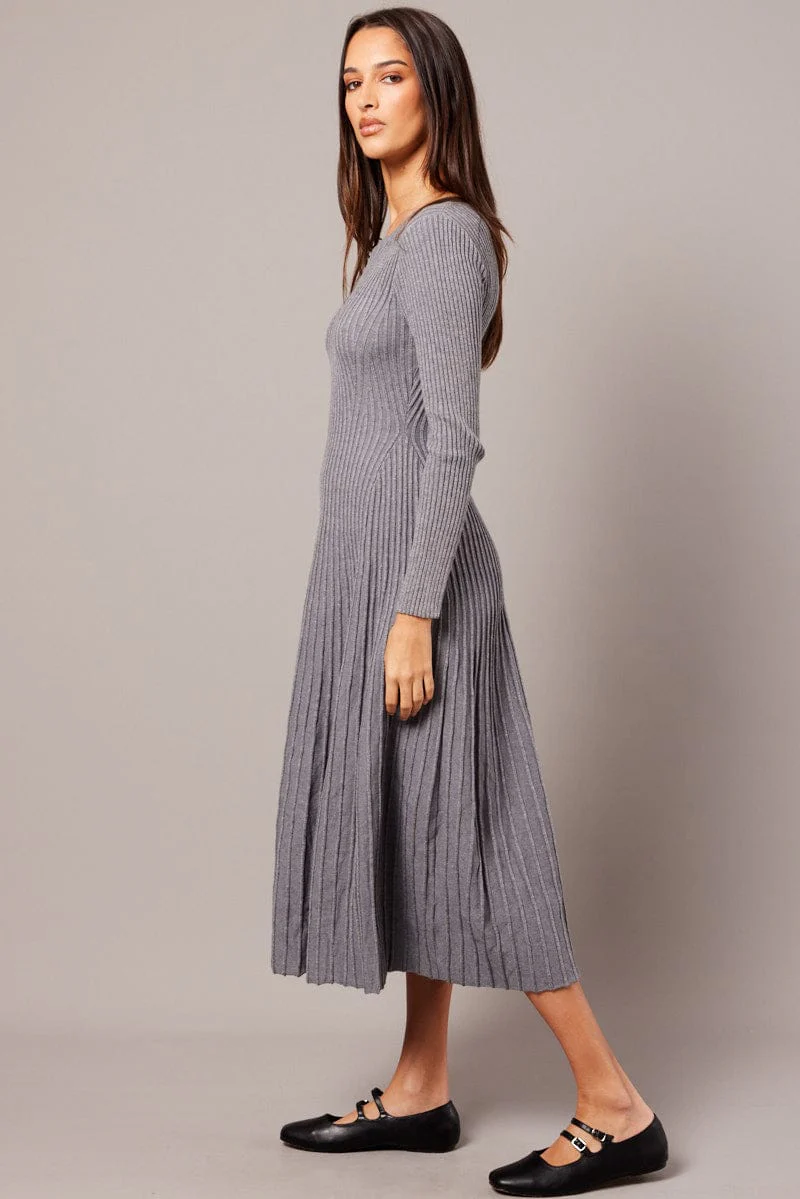 Grey Knit Dress Long Sleeve - Image 4