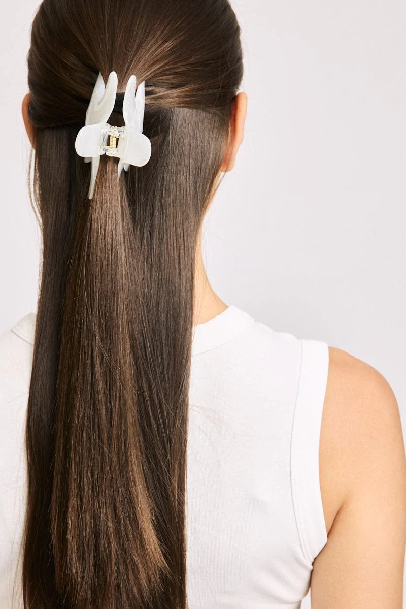 White Starfish Claw Clip - Image 3