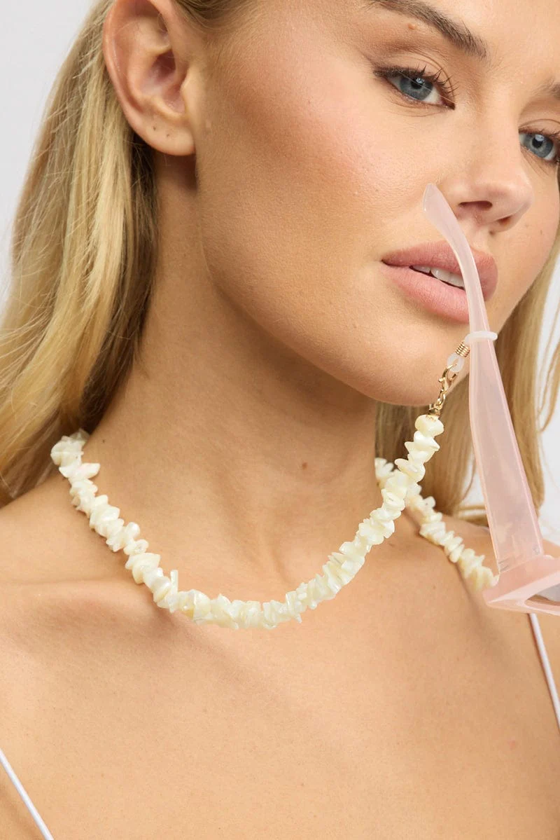 White Sunglass Chain - Image 3