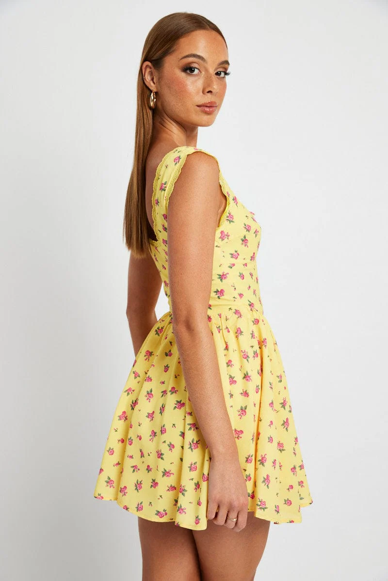 Yellow Floral Fit and Flare Dress Sleeveless Lace Trim - Image 4